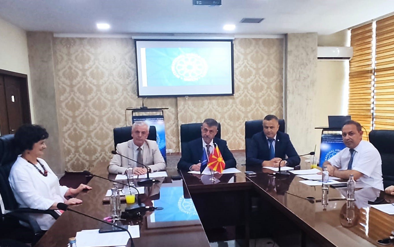 VİZYON ÜNİVERSİTESİ İLE PARİS AMERICAN UNIVERSITY ARASINDA ÇİFT DİPLOMA ANLAŞMASI